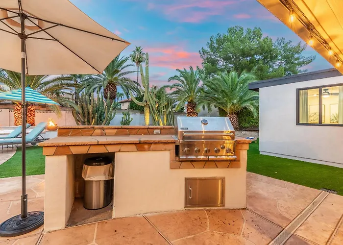 New Grotto Falls Retreat With Pool & Waterslide Phoenix