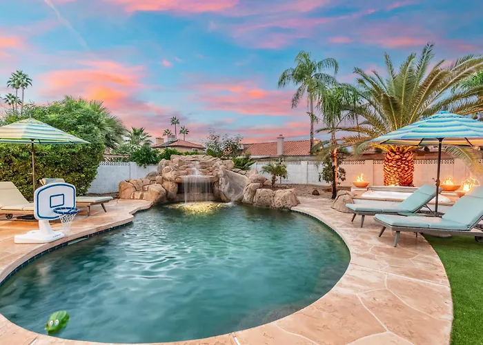 New Grotto Falls Retreat With Pool & Waterslide * Phoenix